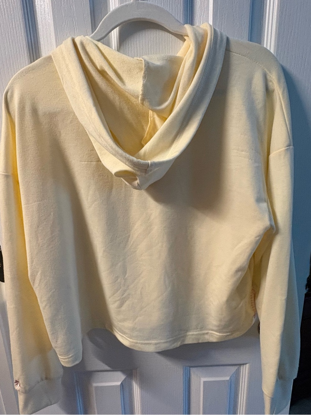 NWT Kensie Yellow Cream Blanket Stitch Pullover Hoodie M - Picture 2 of 7